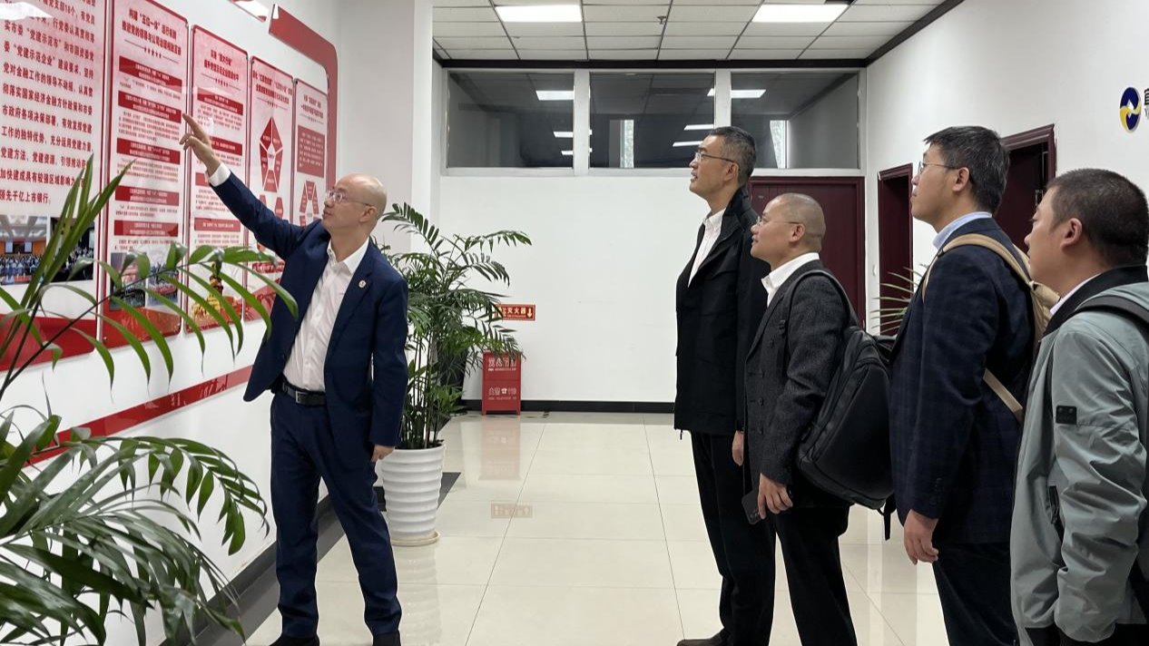 bwin必赢中国官网党委工作组到宜宾重访习近平总书记足迹开展党建活动、访企拓岗