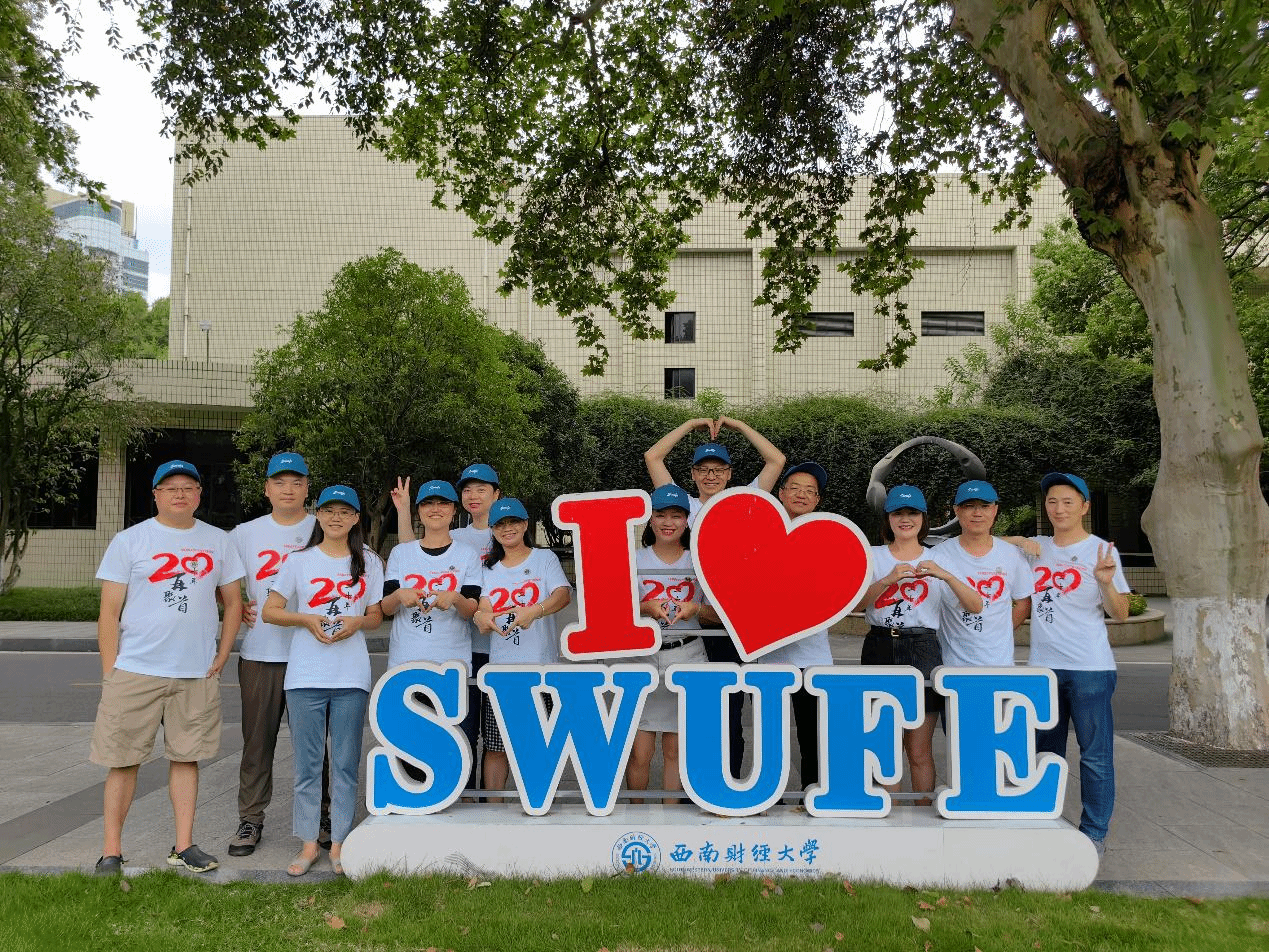 工商管理2003级2班校友返校活动顺利举行